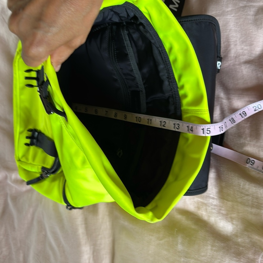 Michael Kors neon yellow backpack - Picture 10 of 15